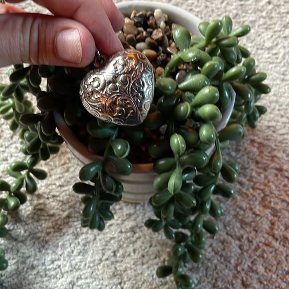 🖤 Sterling Silver Heart Pendent 🖤 - Picture 1 of 9